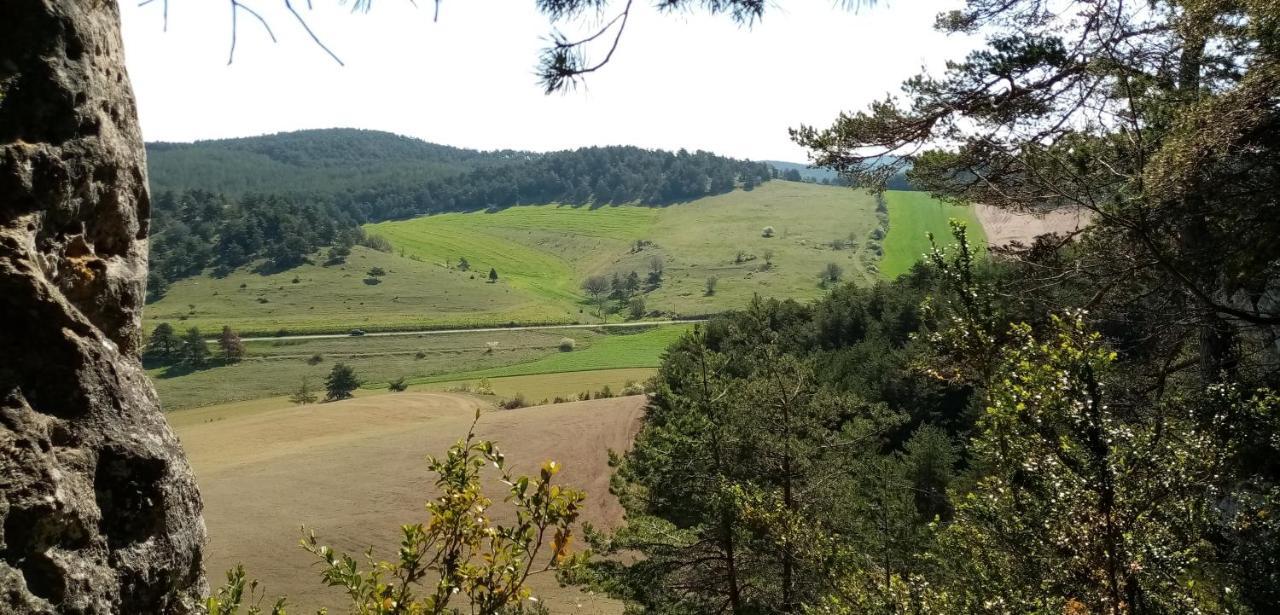 Chez Louis Chambres D'Hotes A La Ferme La Canourgue Zewnętrze zdjęcie