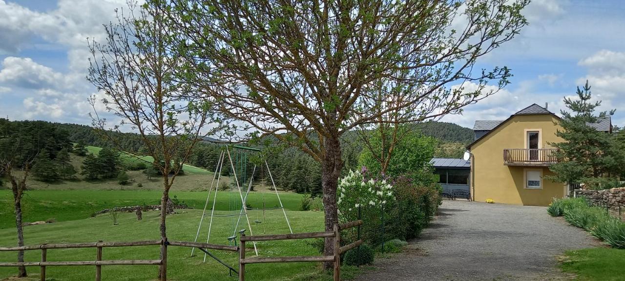 Chez Louis Chambres D'Hotes A La Ferme La Canourgue Zewnętrze zdjęcie