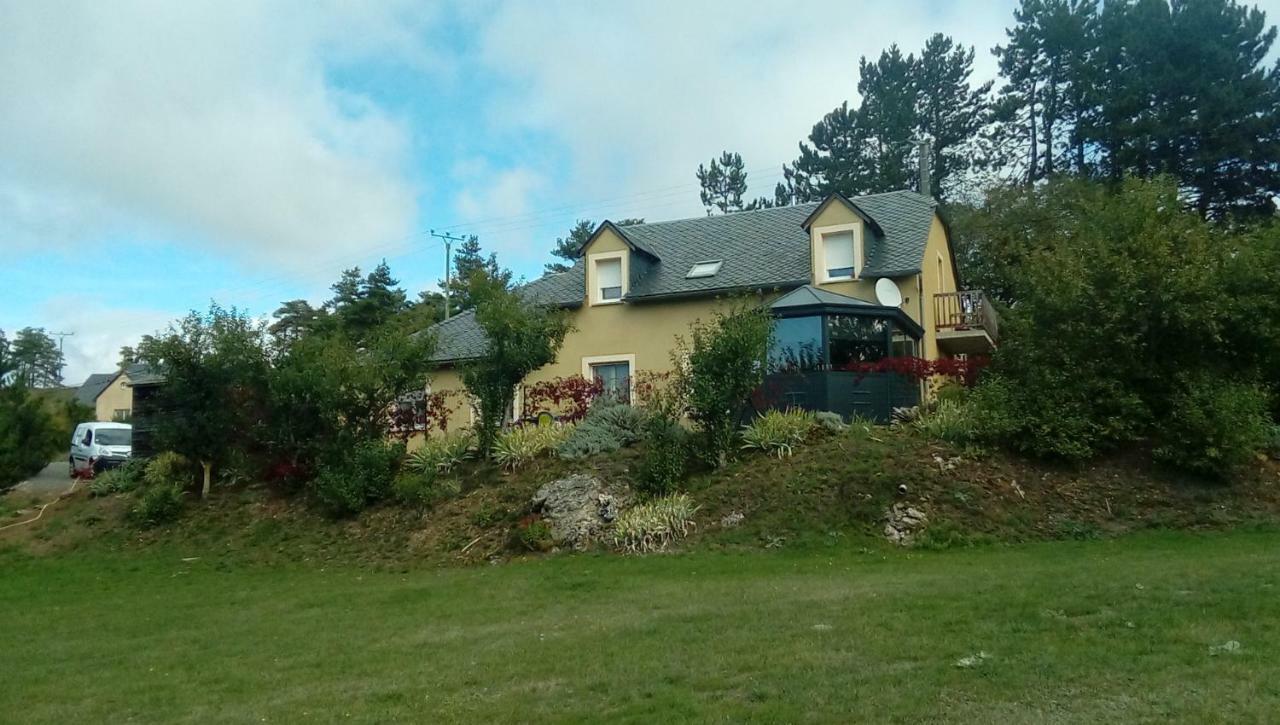 Chez Louis Chambres D'Hotes A La Ferme La Canourgue Zewnętrze zdjęcie